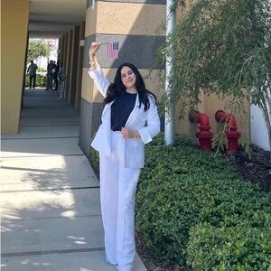 Chic Women's White Pantsuit Set 2 Piece